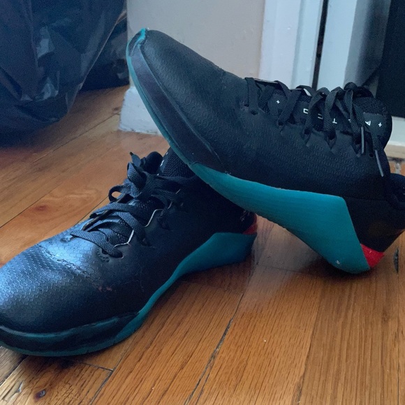 Nike Metcons - Picture 2 of 3